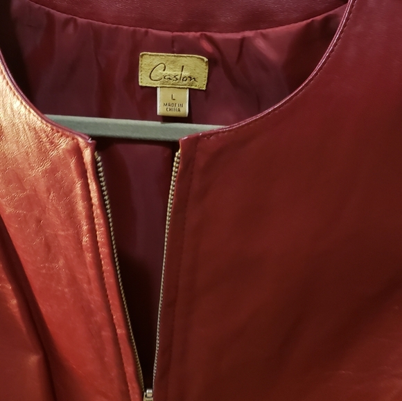 Exquisite Vtg. Caslon Blood Red Lambskin Zippered Vest 100% Polyester Lined. Lg. - Picture 4 of 16